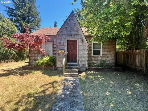 455 N Marple St, Coos Bay, OR 97420
