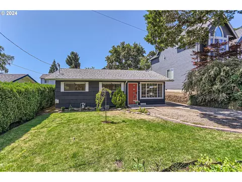 2658 Oxford St, West Linn, OR 97068