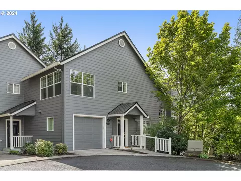 1726 NW Miller Hill Pl, Portland, OR 97229