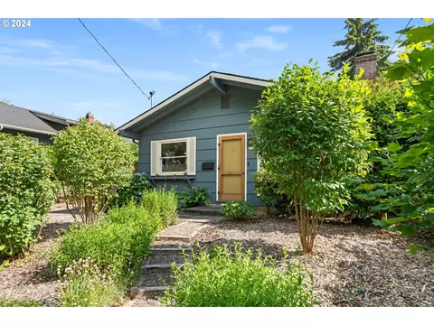 4322 SE Mitchell St, Portland, OR 97206