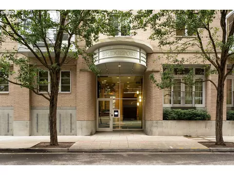 1130 NW 12th Ave #402, Portland, OR 97209