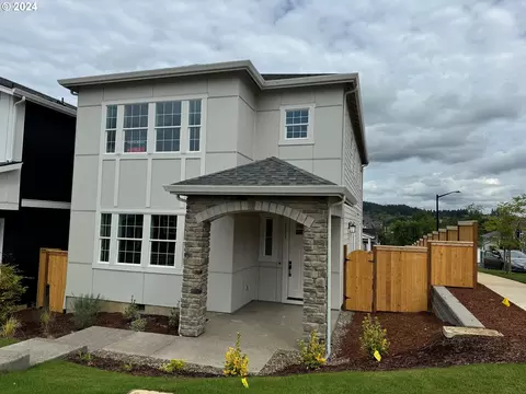 16551 SW Jean Louise Rd, Tigard, OR 97223