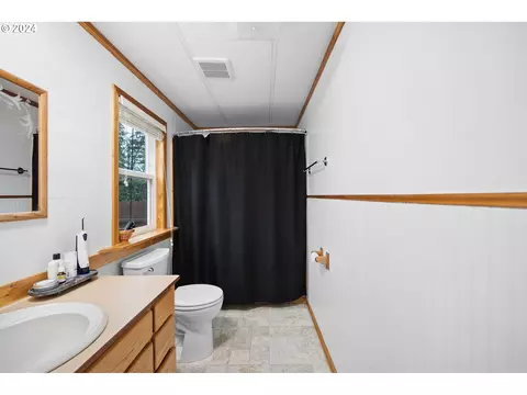 502 S 6th St, Springfield, OR 97477 photo 23
