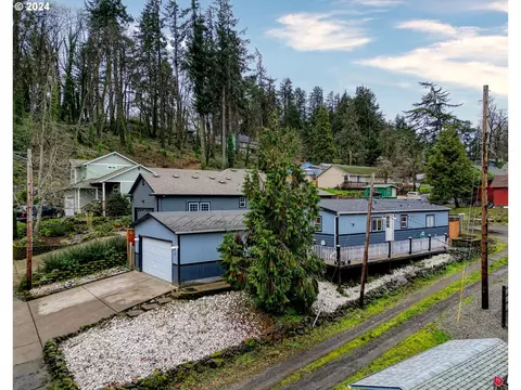502 S 6th St, Springfield, OR 97477 photo 3
