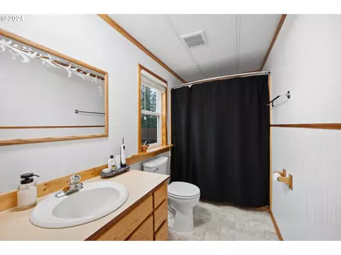 502 S 6th St, Springfield, OR 97477 photo 24