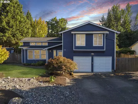 2418 SE Willow Dr, Hillsboro, OR 97123