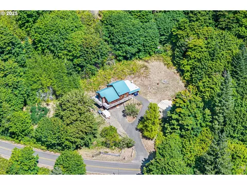 89731 Indian Creek Rd, Swisshome, OR 97480