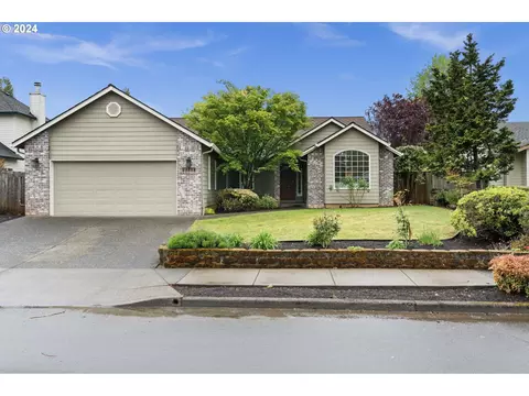 19858 Castleberry Loop, Oregon City, OR 97045