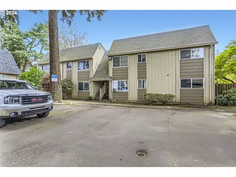 3930 SE 168th Ave, Portland, OR 97236