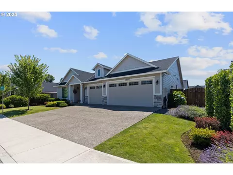 33968 SE Vine St, Scappoose, OR 97056