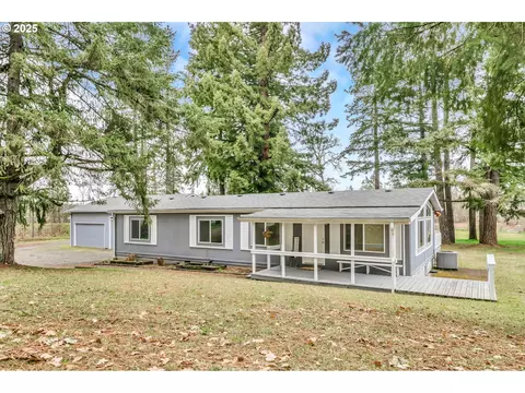 26133 Perkins Rd, Veneta, OR 97487