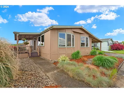 1406 Mountain View Dr, Forest Grove, OR 97116