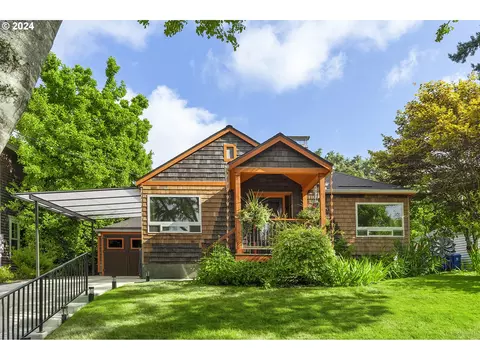 3717 SE Rural St, Portland, OR 97202