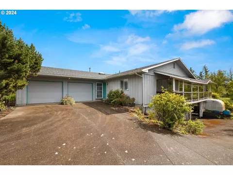 840 Hermanson St, Woodburn, OR 97071