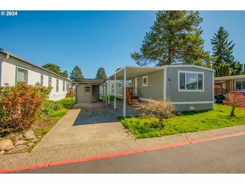 5885 NE Jacobson St #54, Hillsboro, OR 97124