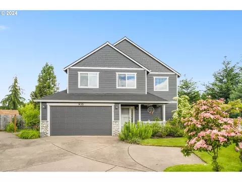 935 SW 15th Ct, Troutdale, OR 97060