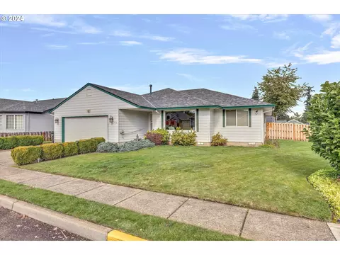 1438 SE 11th Loop, Canby, OR 97013