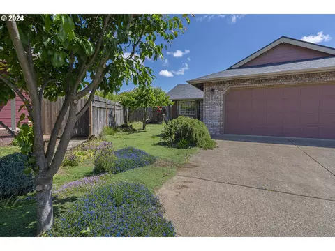 2545 Cubit St, Eugene, OR 97402