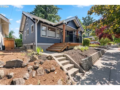 6552 NE 6th Ave, Portland, OR 97211