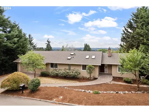 10370 SW Hoodview Dr, Tigard, OR 97224