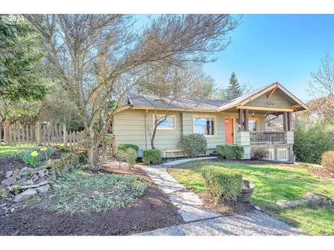 3126 SW Idaho St, Portland, OR 97239