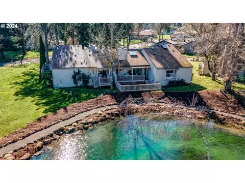 1827 SE Lexington Cir, Salem, OR 97306