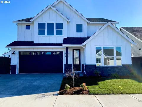 217 SW 18th Ave, Canby, OR 97013