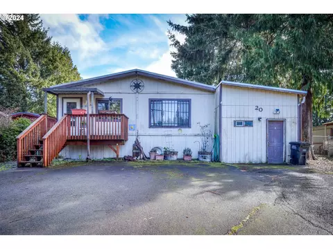 20 SE Ainslee Ave, Depoe Bay, OR 97341