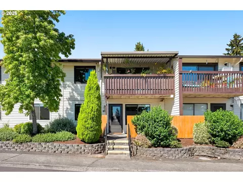 12243 SW King Arthur St, King City, OR 97224