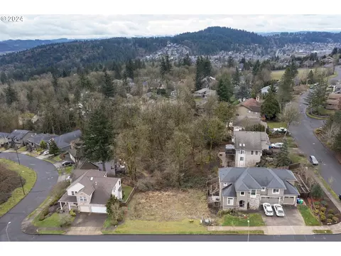 14416 SE Nehalem St, Portland, OR 97236