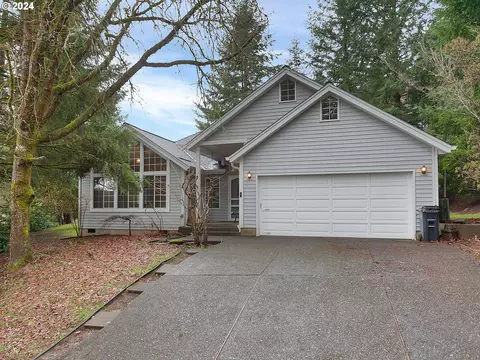 925 Korsmo Dr, Clatskanie, OR 97016