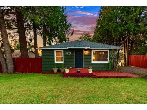 1825 NW Division St, Gresham, OR 97030