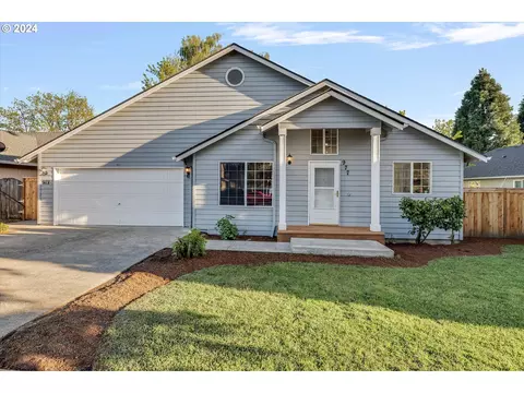 977 S Palmetto St, Cornelius, OR 97113