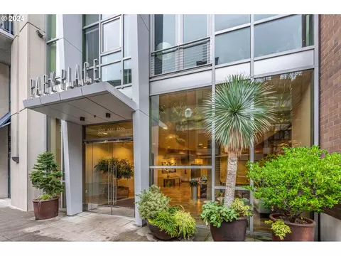 922 NW 11th Ave #415, Portland, OR 97209