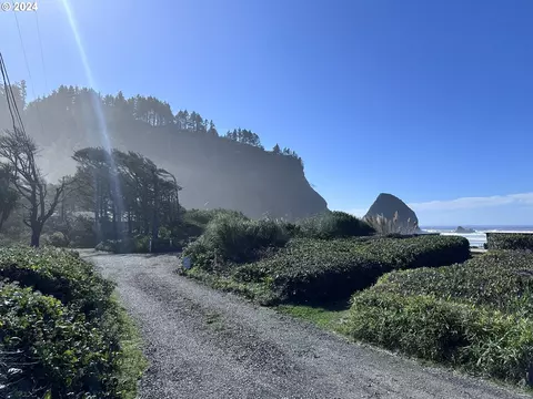 Undisclosed, Arch Cape, OR 97102