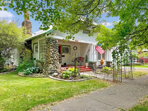 2540 3rd St, Baker City, OR 97814