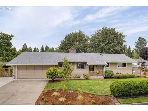 12890 SW Evergreen St, Beaverton, OR 97005