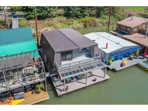 17797 NW Sauvie Island Rd #SLIP 21, Portland, OR 97231