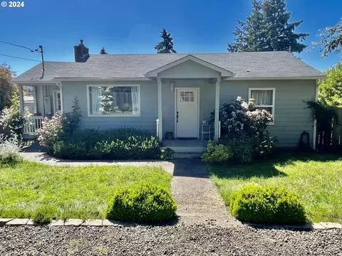 430 W Cochrane Ct, Roseburg, OR 97471
