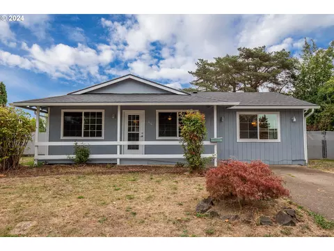 410 SW Juniper St, Junction City, OR 97448