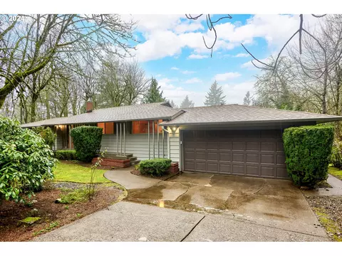 5205 SW Vacuna St, Portland, OR 97219