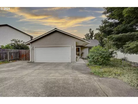 13715 NE 32nd Cir, Vancouver, WA 98682