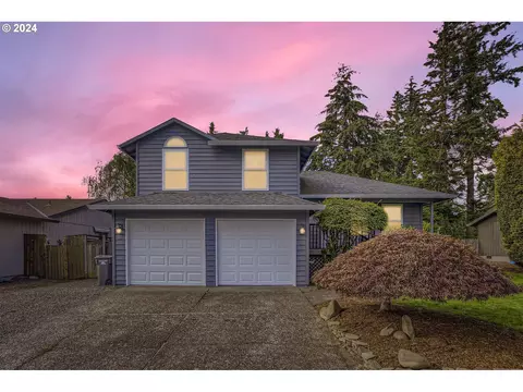 15738 NE Hancock St, Portland, OR 97230