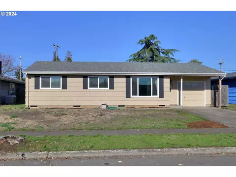 1076 Quinalt St, Springfield, OR 97477