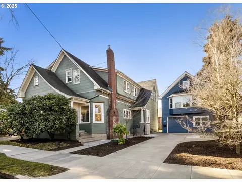 1135 SE 33rd Ave SE, Portland, OR 97214