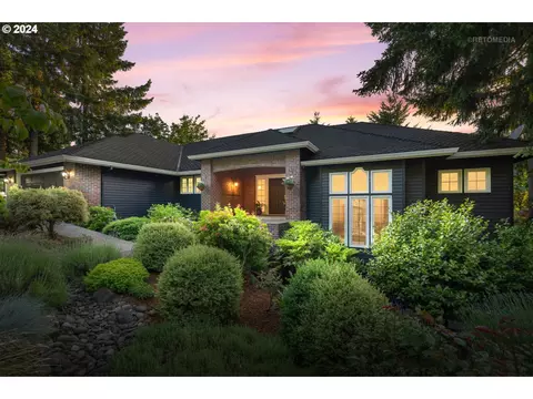 18440 Delenka Ln, Lake Oswego, OR 97034