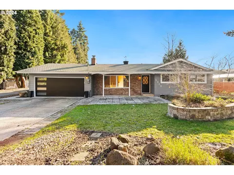 5713 NE 40th St, Vancouver, WA 98661