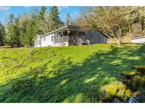 3725 Limestone Rd, Dallas, OR 97338