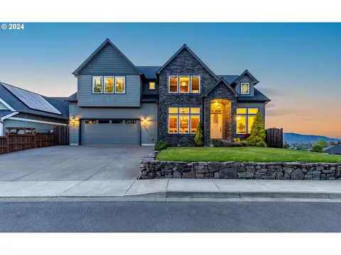 3688 Snowberry Rd, Eugene, OR 97403