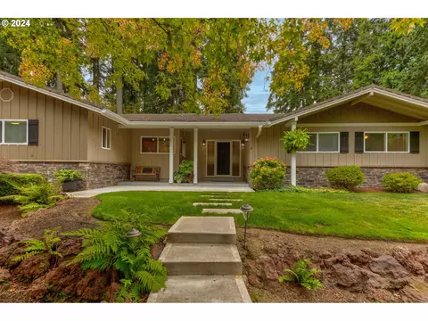 1359 SE 38th Ave, Hillsboro, OR 97123
